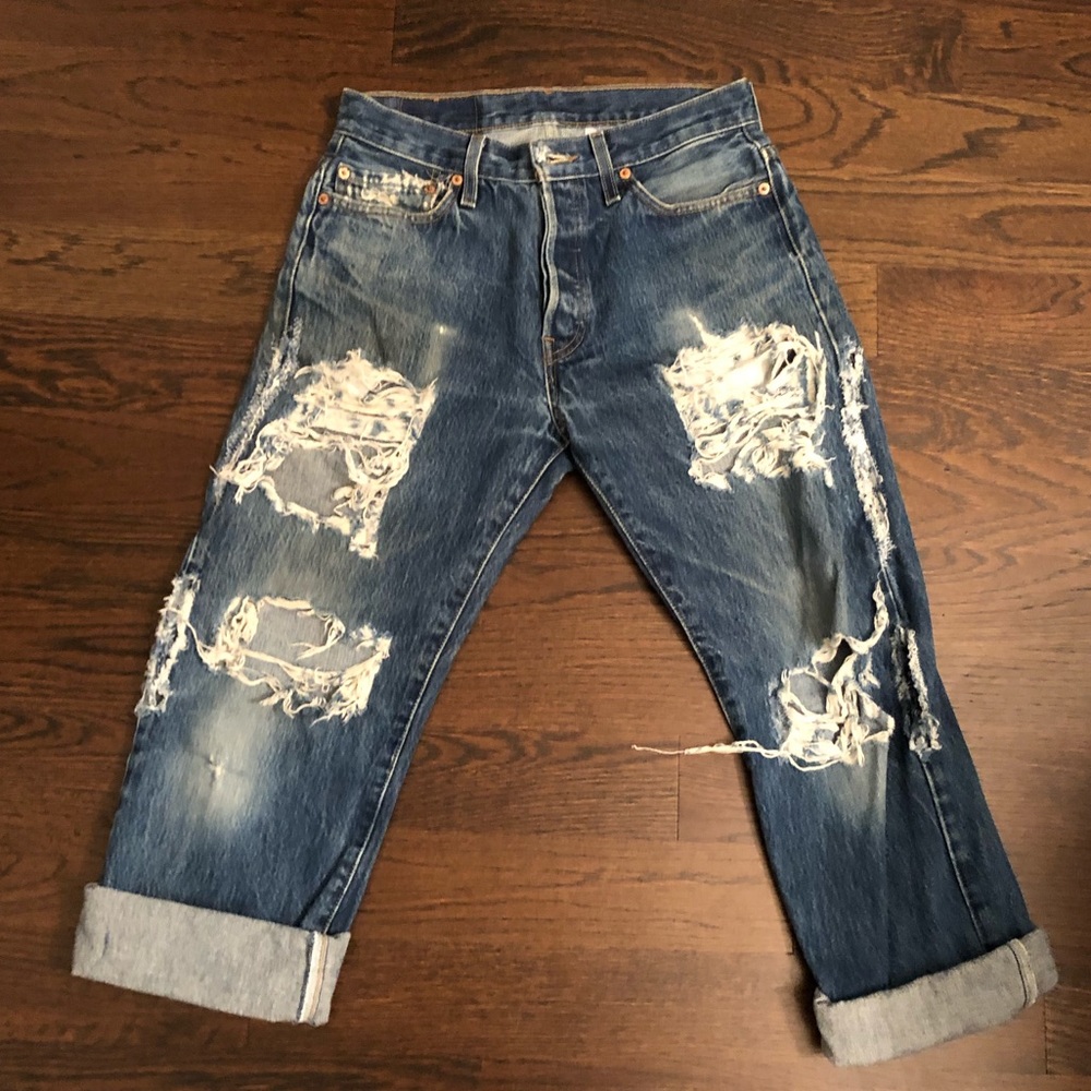 Vintage destructed Levi 501 jeans